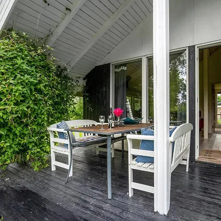 Feriehus 2 Bedroom Awesome In Nakskov