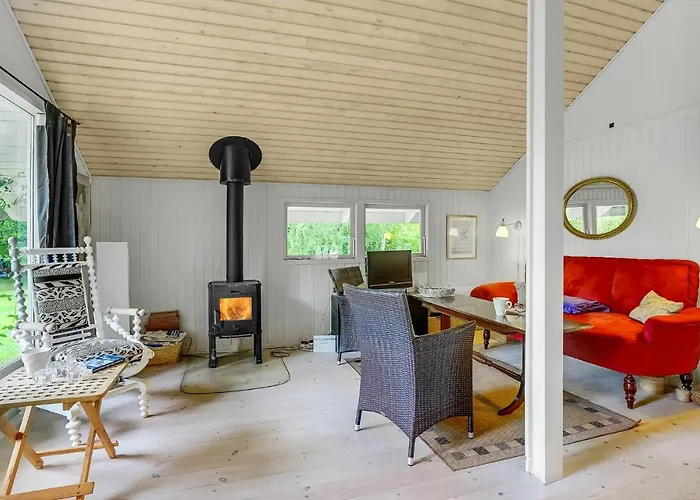 Hébergement de vacances 2 Bedroom Awesome In Nakskov