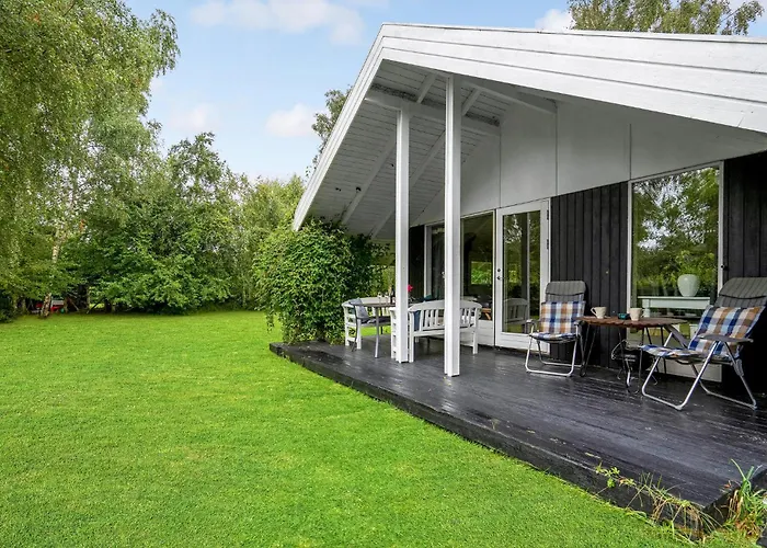 Hébergement de vacances 2 Bedroom Awesome In Nakskov